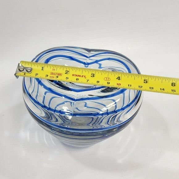 2004 Dennis East Int 5" Blown Glass Blue Ribbon Style Vase - Picture 5 of 12